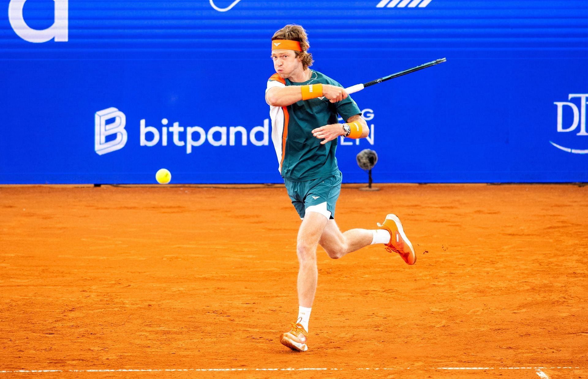 Rublev in action at the Hamburg Open - Source: Getty